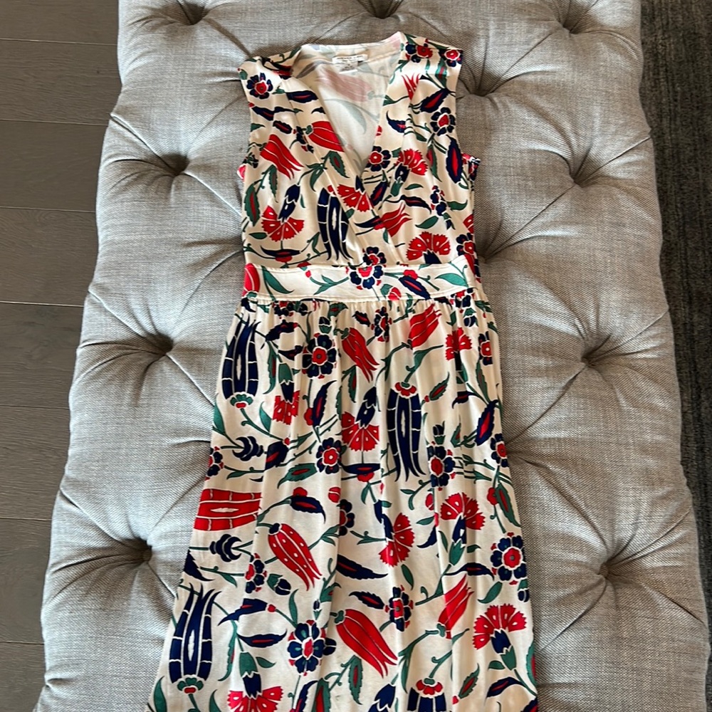 NIEVES LAVI DRESS SIZE 4